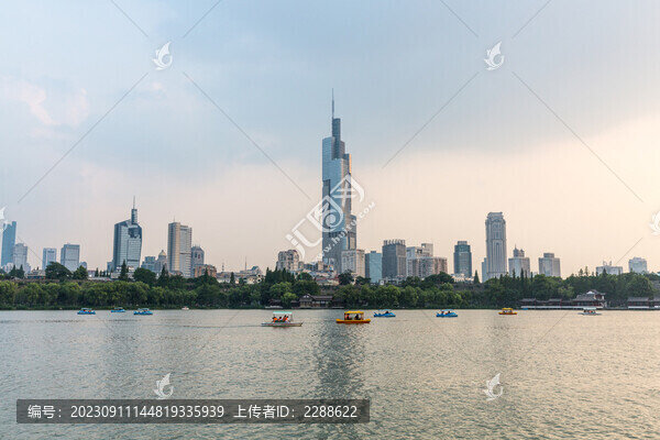 玄武湖