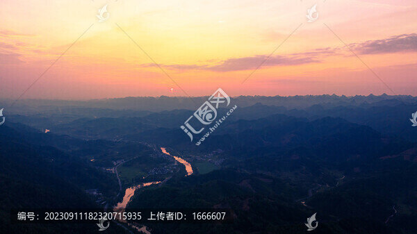 大小七孔風(fēng)景區(qū)