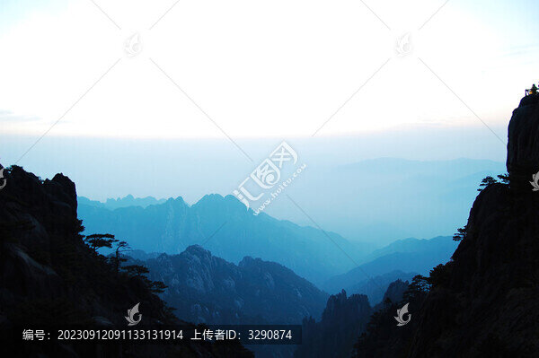 安徽黃山清晨的日出