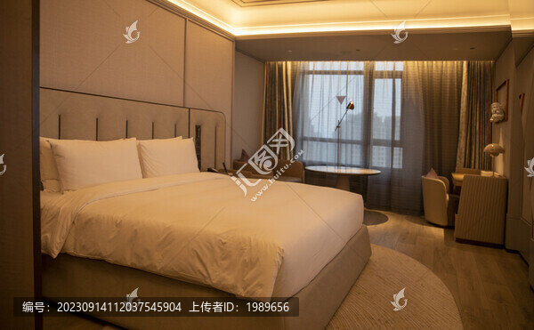五星級(jí)酒店套房