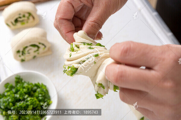香蔥花卷制作過程