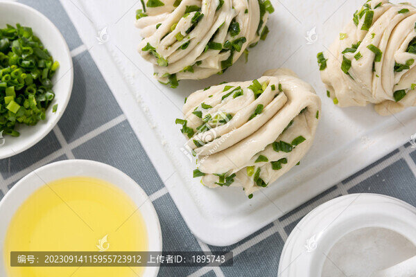 香蔥花卷制作過程