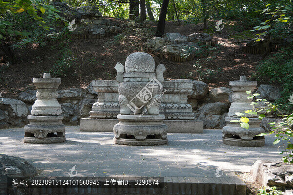 北京大學(xué)石雕五供
