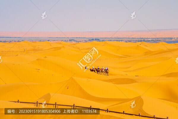 寧夏中衛(wèi)沙坡頭風(fēng)景區(qū)