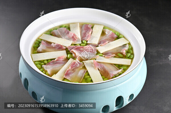 咸肉鞭筍蒸毛豆