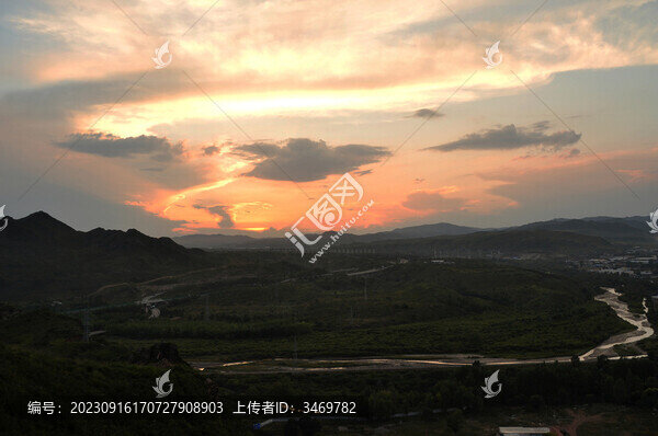 紫氣東來(lái)