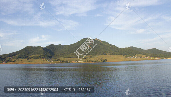 松花湖景色怡人