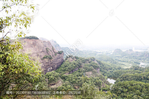韶關(guān)丹霞山山頂風(fēng)光