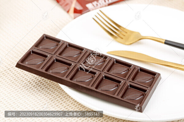 黑巧克力
