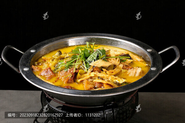酸菜腐竹燴牛肉
