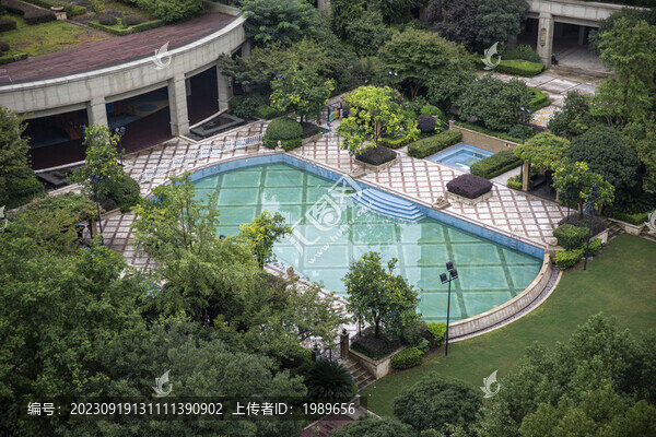 別墅庭院
