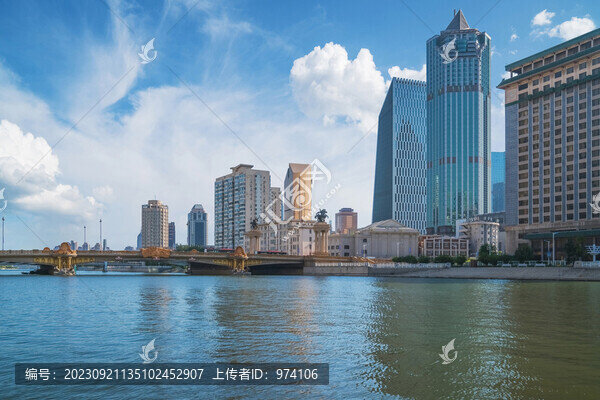 天津城市建筑和海河和橋梁