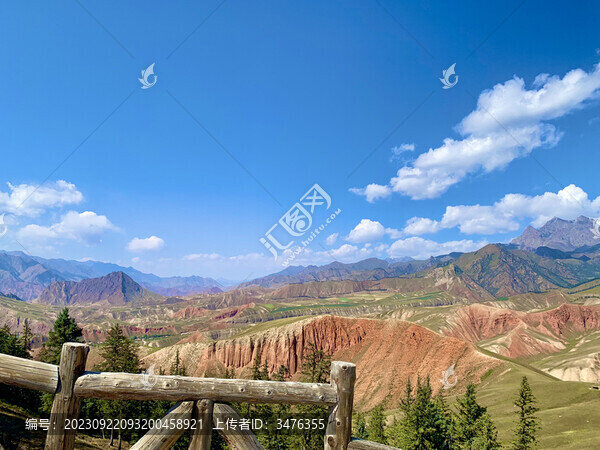 卓爾山