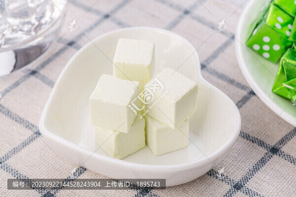 糖果零食奶立方