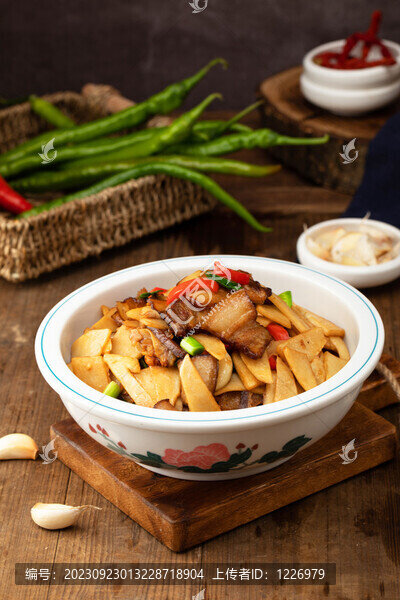 春筍炒臘肉