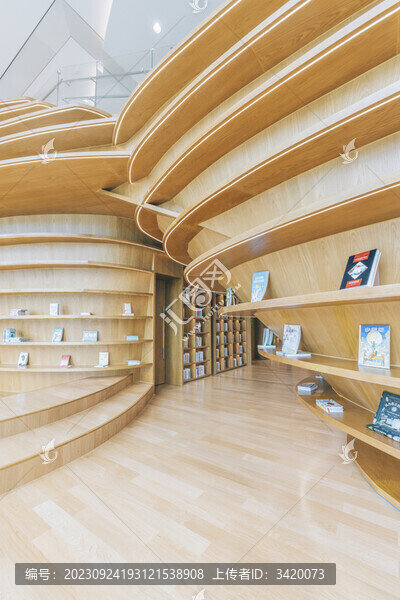 柳州市圖書館新館黃色木制書架
