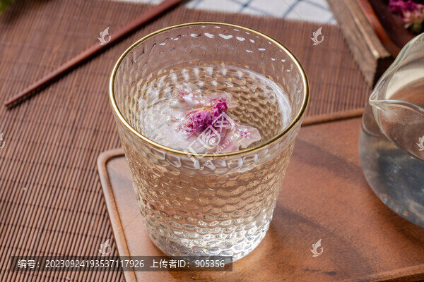 玫瑰花冠茶