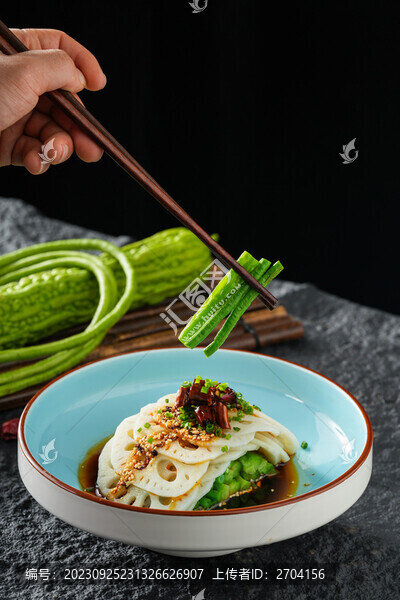素三樣