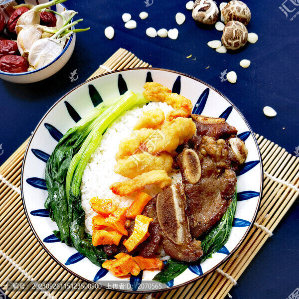 豬排雞米花飯