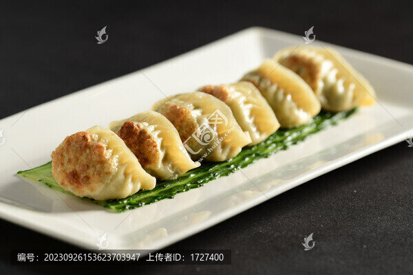 手工肉煎餃