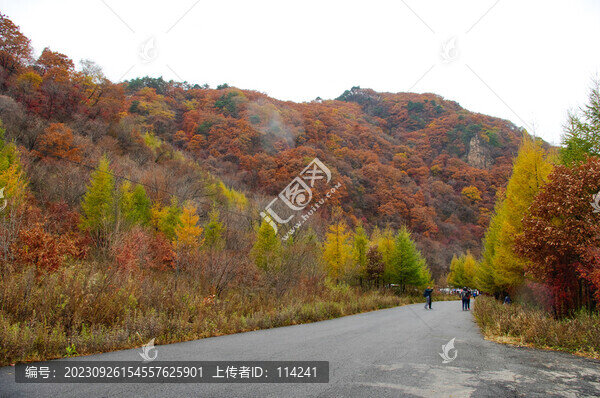 本溪老邊溝秋季風(fēng)光