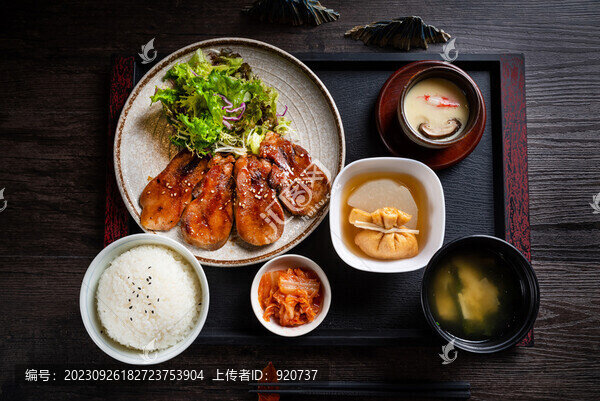 厚切牛舌定食