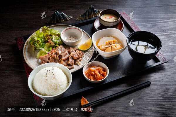 日式肥牛定食