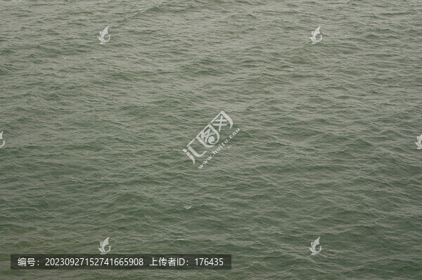 平靜的水面