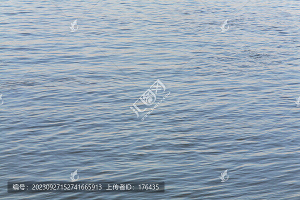平靜的水面