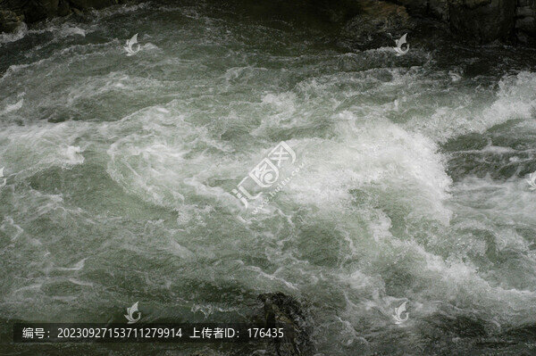 溪流