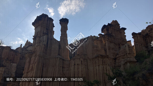 云南土林魅影