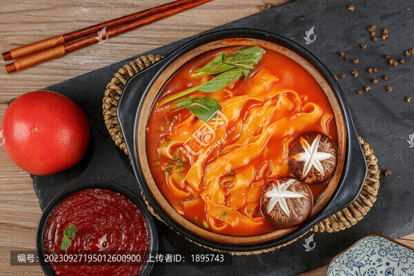 砂鍋茄汁面