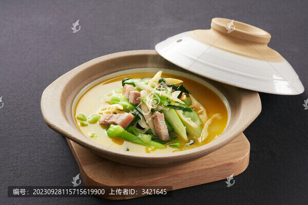 春筍菜苔燒咸肉