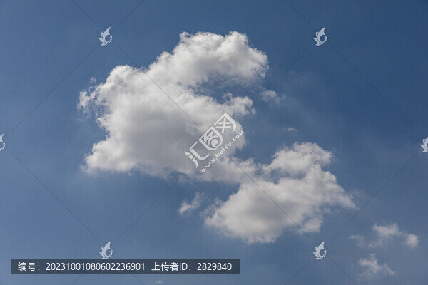 藍(lán)天白云