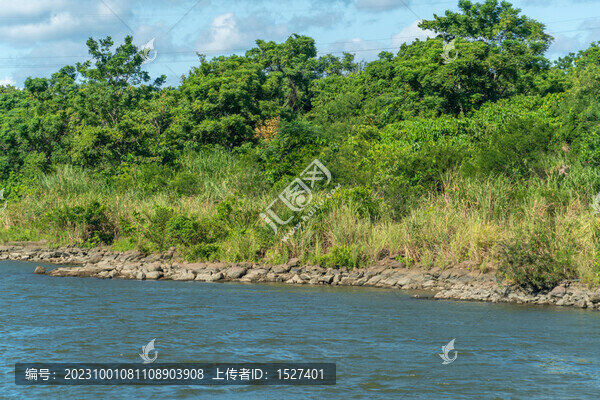 海南萬泉河熱帶沿岸風(fēng)光