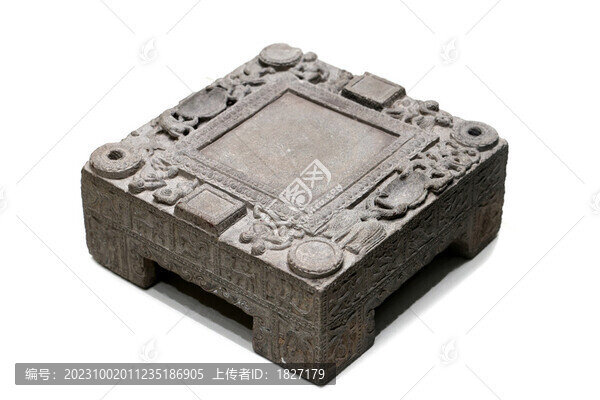 方形石雕硯臺