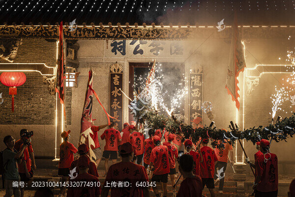 民俗傳統(tǒng)舞火龍
