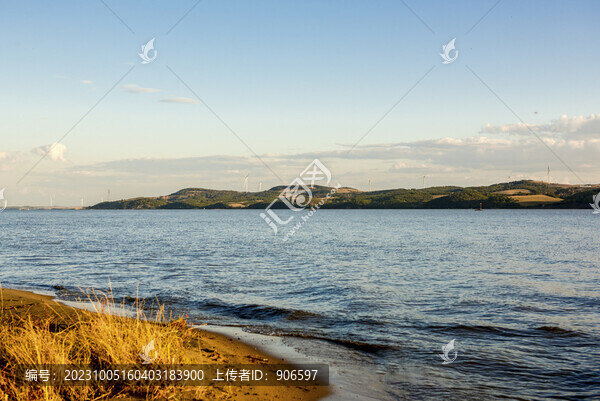 大海遠(yuǎn)山風(fēng)景