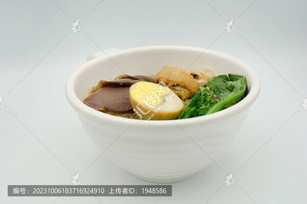 鹵水三寶湯粉面