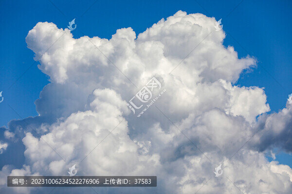 藍(lán)天白云