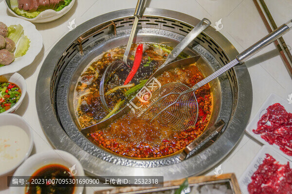 四川火鍋鴛鴦鍋美食美味