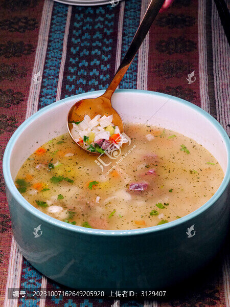 揪片子湯飯