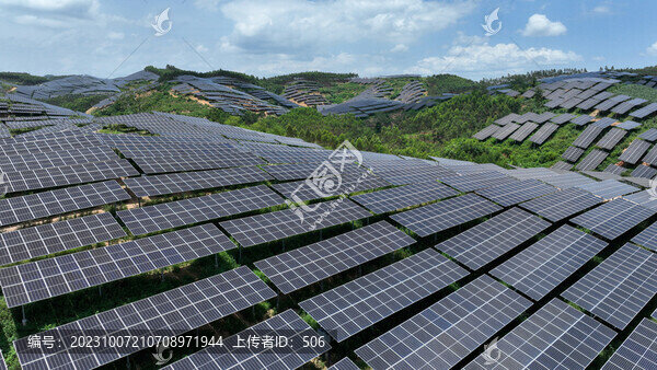 太陽能發(fā)電場