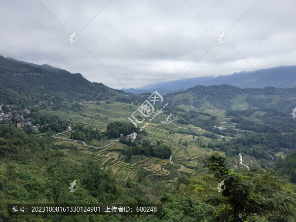 大山