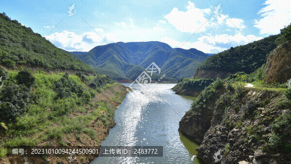 安寧黑風山昆明十大山峰之一