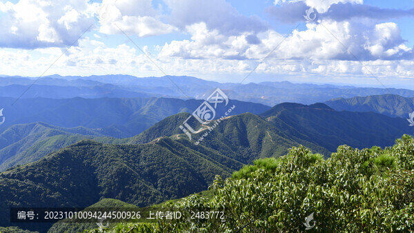 安寧黑風山昆明十大山峰之一