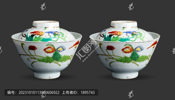 民國(guó)粉彩花卉蓋碗一對(duì)