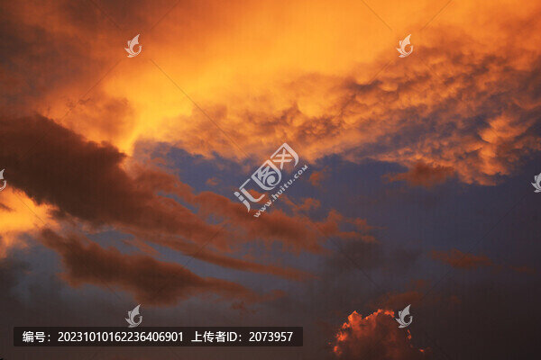 天空彩云