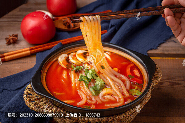 茄汁砂鍋土豆粉
