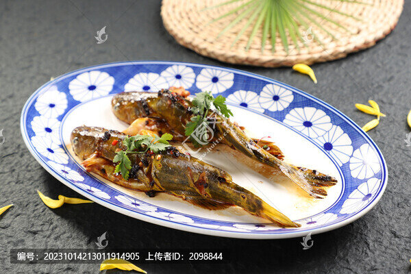 蒸黃骨魚(yú)